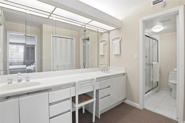 605 Ocean Dr 7L, Key Biscayne, FL 33149