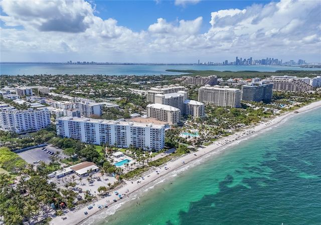 605 Ocean Dr 7L, Key Biscayne, FL 33149