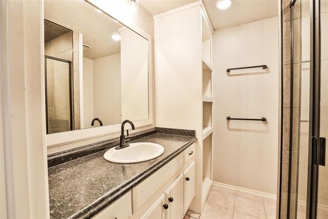 10119 Shadowridge Drive, Oklahoma City, OK 73159