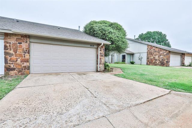 10119 Shadowridge Drive, Oklahoma City, OK 73159