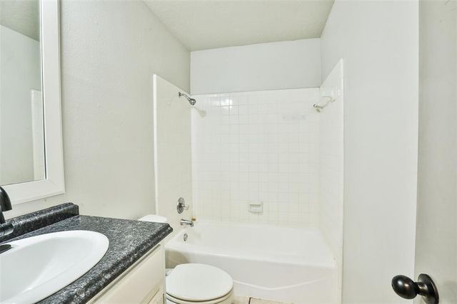 10119 Shadowridge Drive, Oklahoma City, OK 73159