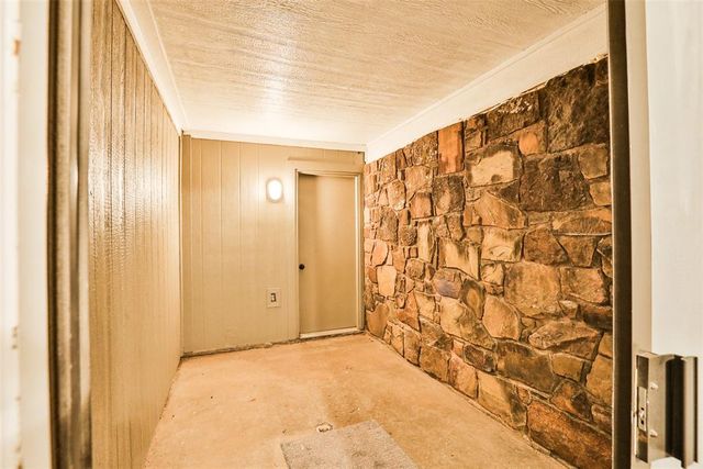 10119 Shadowridge Drive, Oklahoma City, OK 73159