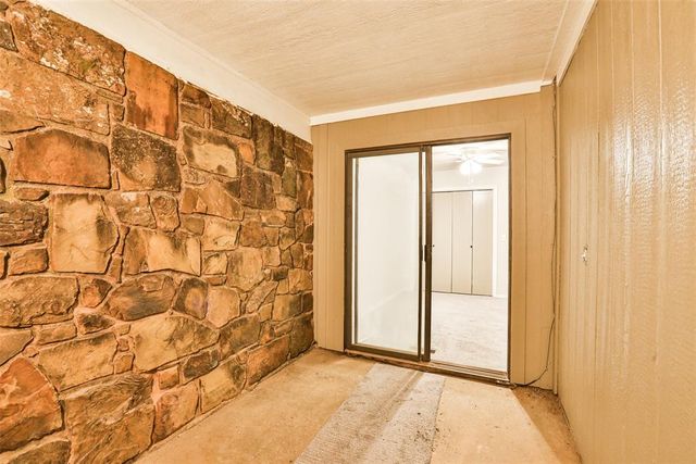 10119 Shadowridge Drive, Oklahoma City, OK 73159