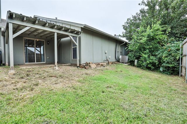 10119 Shadowridge Drive, Oklahoma City, OK 73159