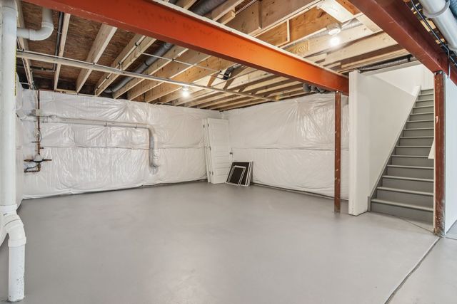 1455 Vintage Drive, Oswego, IL 60543