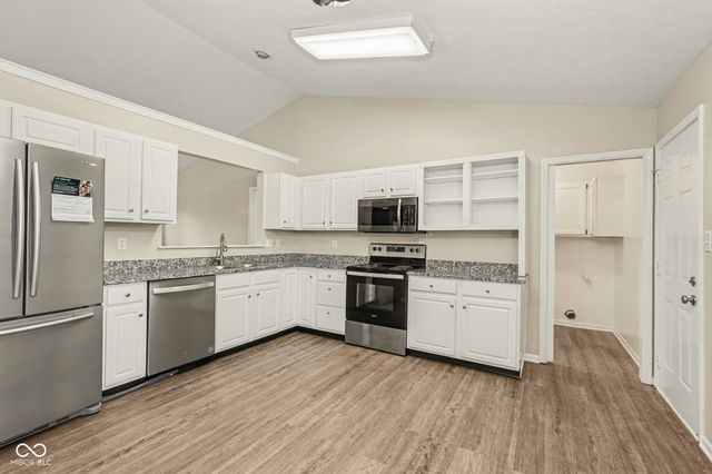 6630 Sparrowood Drive, Indianapolis, IN 46236