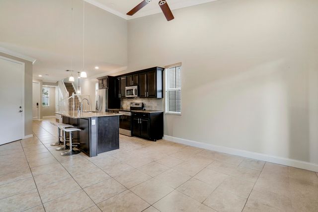 4541 Mediterranean Circle, Palm Beach Gardens, FL 33418