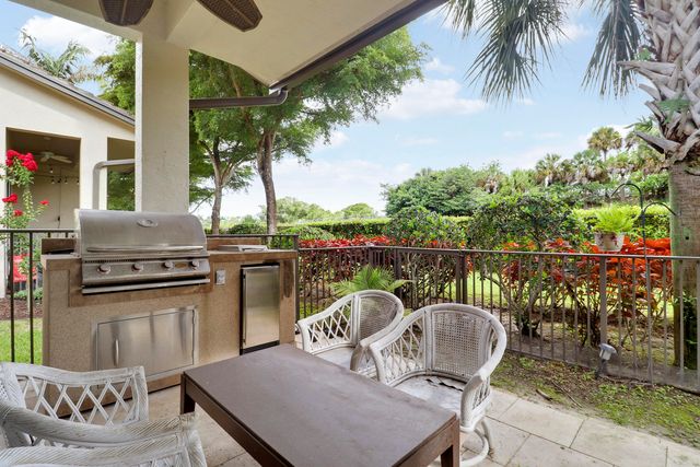 4541 Mediterranean Circle, Palm Beach Gardens, FL 33418