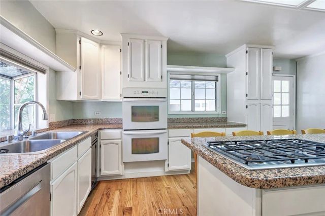 7700 Isis Avenue, Los Angeles, CA 90045