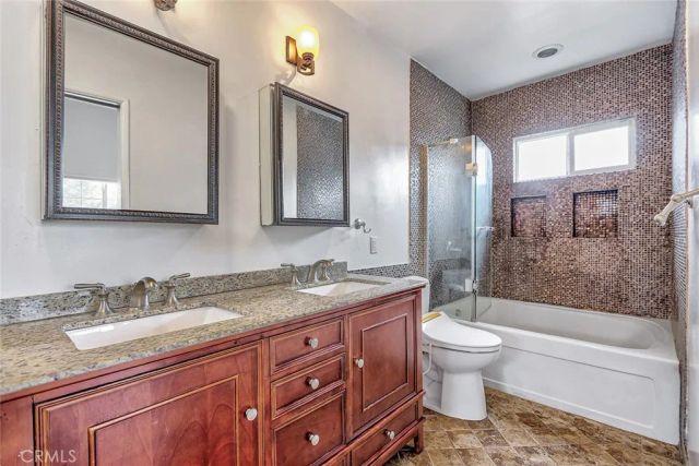 7700 Isis Avenue, Los Angeles, CA 90045