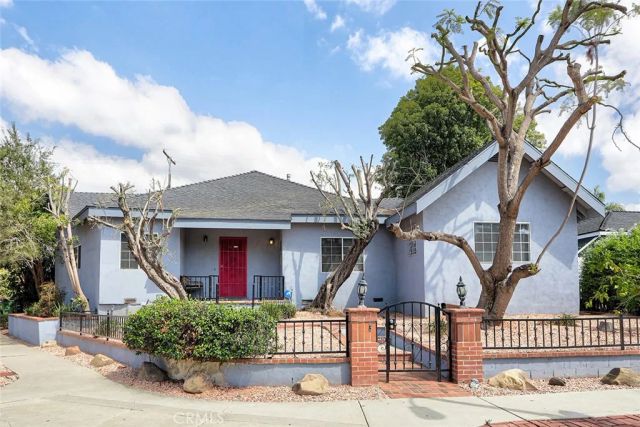 7700 Isis Avenue, Los Angeles, CA 90045