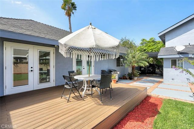 7700 Isis Avenue, Los Angeles, CA 90045