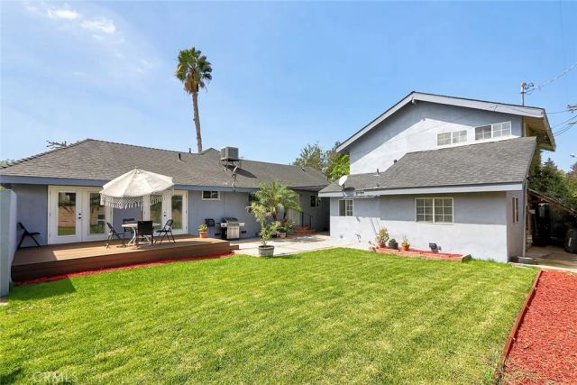 7700 Isis Avenue, Los Angeles, CA 90045