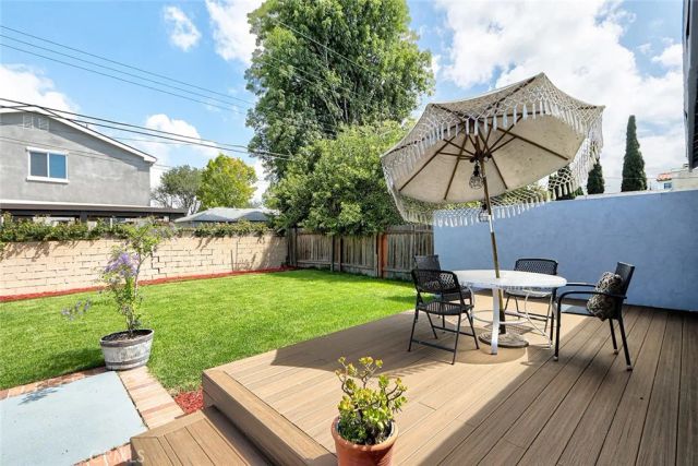 7700 Isis Avenue, Los Angeles, CA 90045