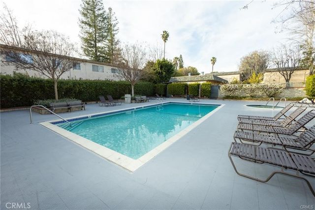 17135 Roscoe Boulevard 1, Northridge, CA 91325