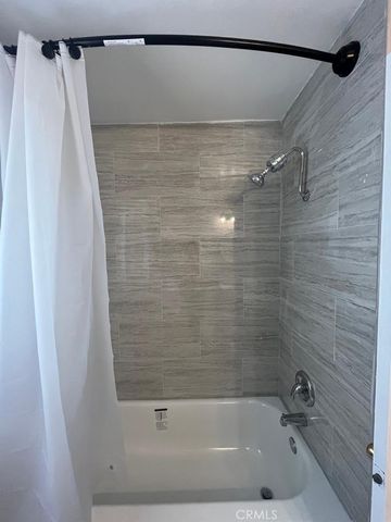 17135 Roscoe Boulevard 1, Northridge, CA 91325