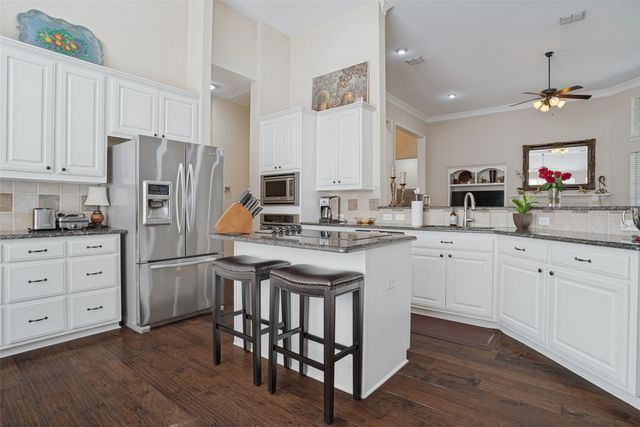 701 Crabapple Way, Mckinney, TX 75072