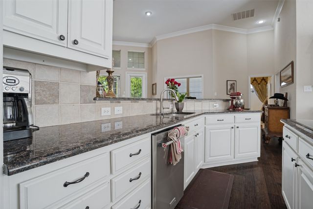 701 Crabapple Way, Mckinney, TX 75072