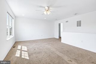 17 RUMFORD CT, Lancaster, PA 17602