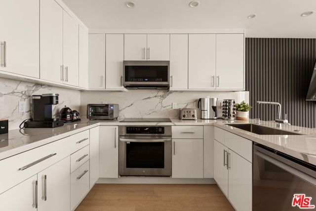 11918 Whitewater Lane, Malibu, CA 90265