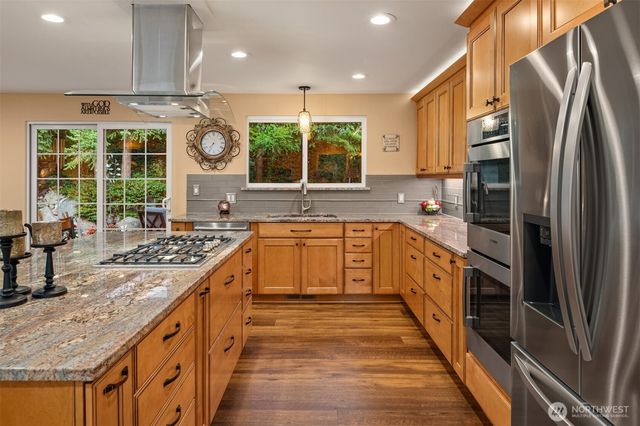 27426 208th Avenue SE, Maple Valley, WA 98038