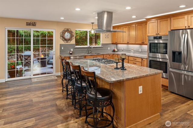 27426 208th Avenue SE, Maple Valley, WA 98038