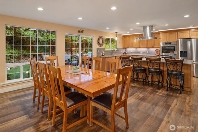 27426 208th Avenue SE, Maple Valley, WA 98038