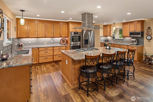 27426 208th Avenue SE, Maple Valley, WA 98038