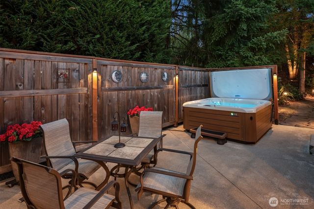 27426 208th Avenue SE, Maple Valley, WA 98038