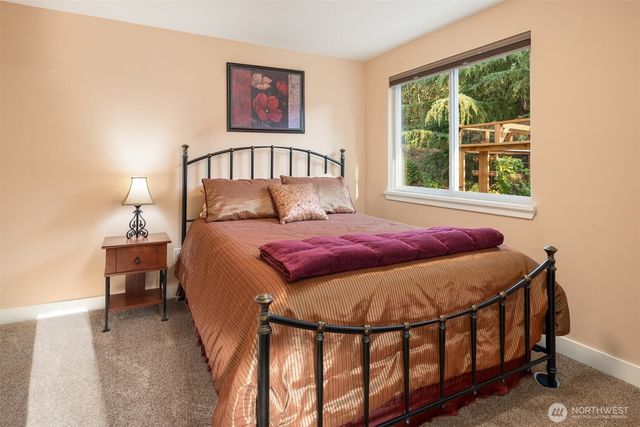 27426 208th Avenue SE, Maple Valley, WA 98038