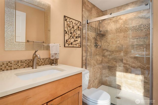 27426 208th Avenue SE, Maple Valley, WA 98038