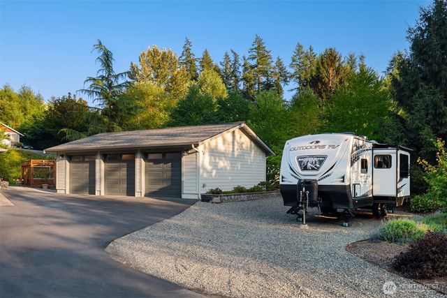 27426 208th Avenue SE, Maple Valley, WA 98038