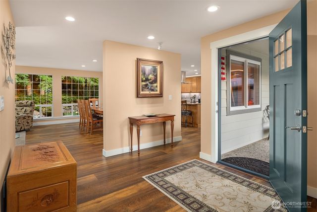 27426 208th Avenue SE, Maple Valley, WA 98038