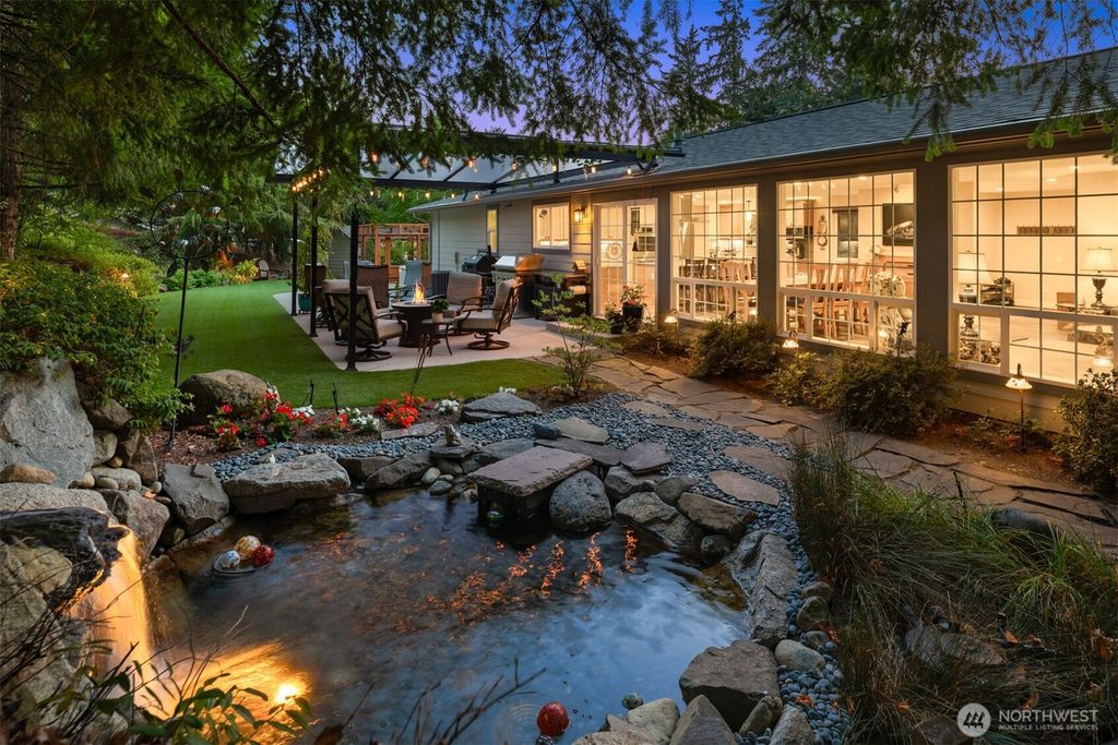 27426 208th Avenue SE, Maple Valley, WA 98038