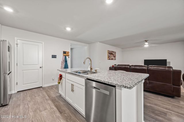 4020 Madeline Farm Boulevard, New Bern, NC 28560