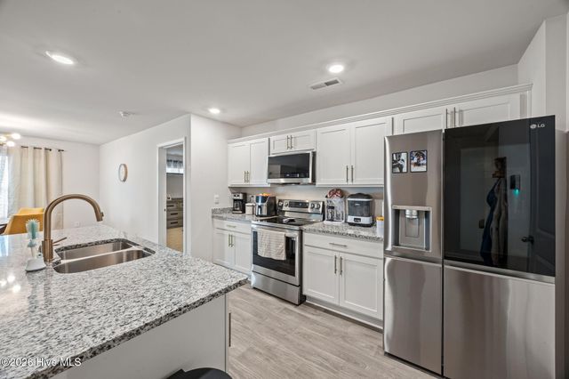 4020 Madeline Farm Boulevard, New Bern, NC 28560