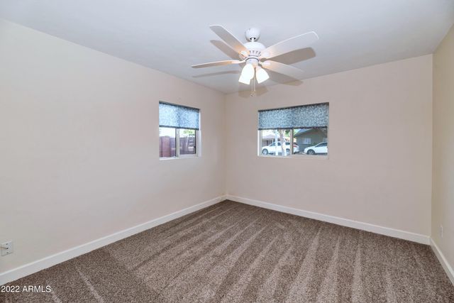 2501 E Highland Avenue, Phoenix, AZ 85016