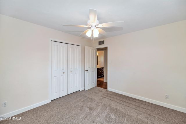 2501 E Highland Avenue, Phoenix, AZ 85016