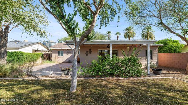 2501 E Highland Avenue, Phoenix, AZ 85016