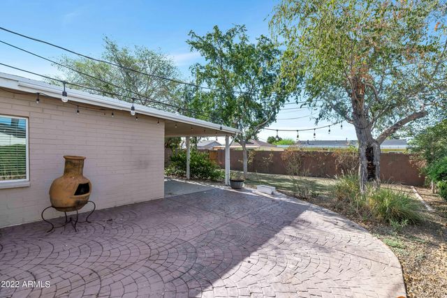 2501 E Highland Avenue, Phoenix, AZ 85016