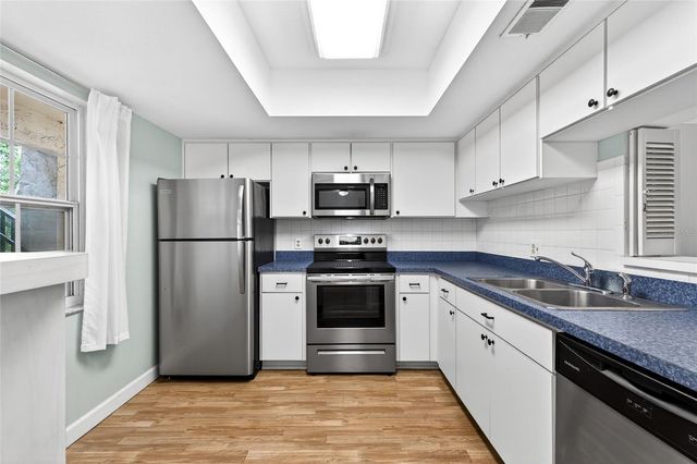 860 VIRGINIA STREET 211, Dunedin, FL 34698