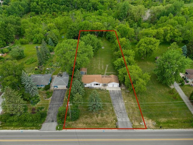 7828 W Puetz ROAD, Franklin, WI 53132