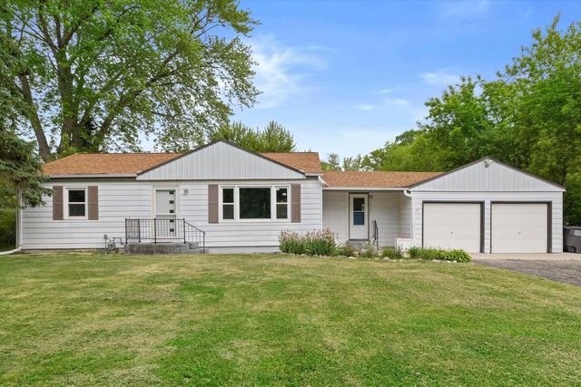 7828 W Puetz ROAD, Franklin, WI 53132