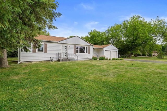 7828 W Puetz ROAD, Franklin, WI 53132