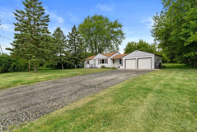 7828 W Puetz ROAD, Franklin, WI 53132