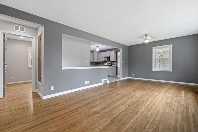 7828 W Puetz ROAD, Franklin, WI 53132