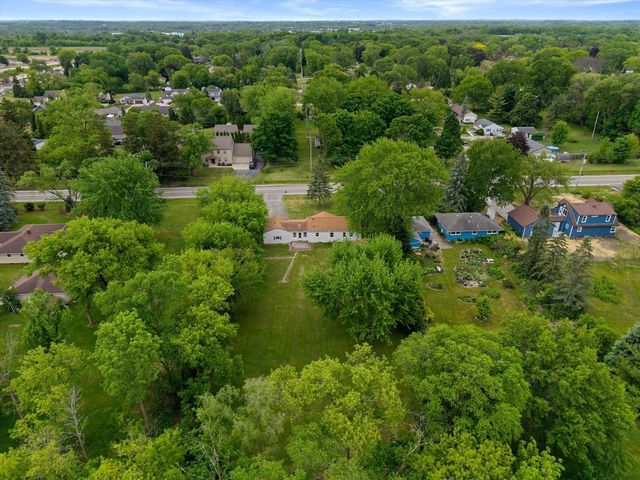 7828 W Puetz ROAD, Franklin, WI 53132