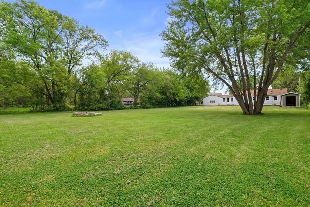 7828 W Puetz ROAD, Franklin, WI 53132