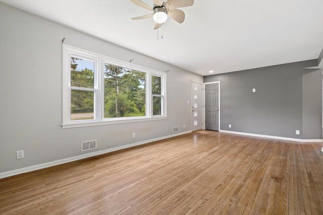 7828 W Puetz ROAD, Franklin, WI 53132
