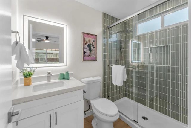 968 Highland Dr, Vista, CA 92083